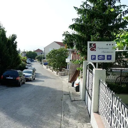 Epidaurum 아파트 챠브타트